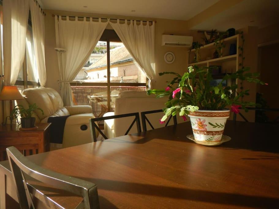 Penthouse!!! Center Of Seville!!! 2 Bedroom + 2 Bath!!! المظهر الخارجي الصورة